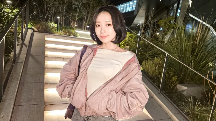 【いと 22歳 美容師】出演作品「『見られてるって思うだけで濡れる。撮られるほどに体が反応する 22歳、いと 美容師、彼氏ナシ、恋愛より快感優先の生活 誰かに見せることで昂ぶる見せたがり体質は、パンツにシミができるほどの性欲を抱えたまま、カメラの前で解放されていく 波打つでか尻、フェラ中に自分で乳首をいじる指、腰が引けても止まらない中イキ──ハメ撮りという名の性癖開示ファイル』 【初撮り】ネットでAV応募→AV体験撮影 2392」(品番:SIRO-5513)のジャケット画像